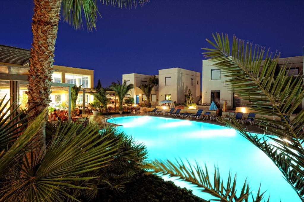 Meropi Hotel & Apartments Malia  Bagian luar foto